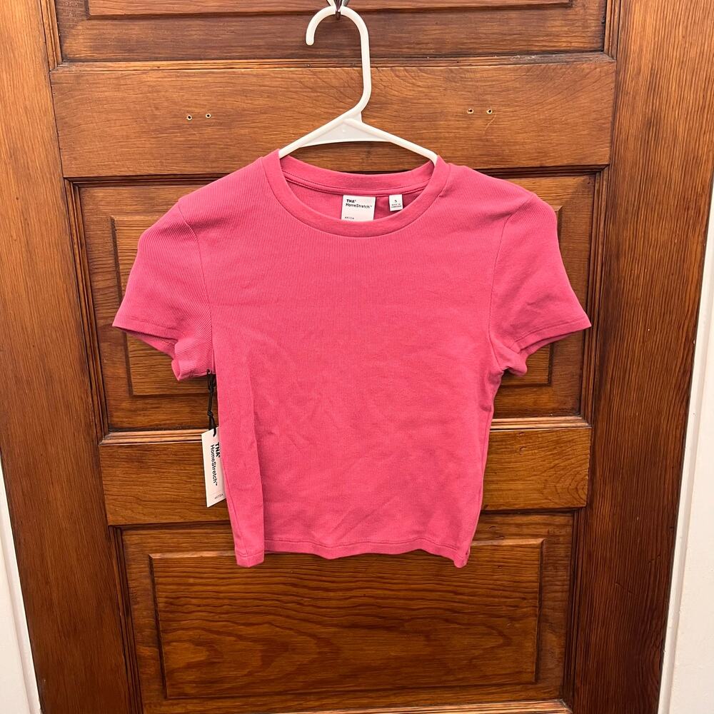 TNA Home Stretch Crew Waist Ribbed T Shirt Berry Pink Rose Baie sz S $25